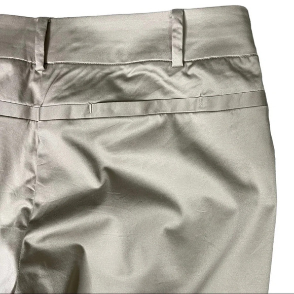 🛍️3/$40 Mexx Capri Pant Tan Capri Pant Size 8 - Picture 3 of 5